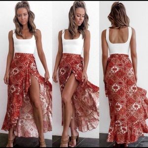 Boho Chic Print Ruffle Hem Wrap Maxi Skirt (M)